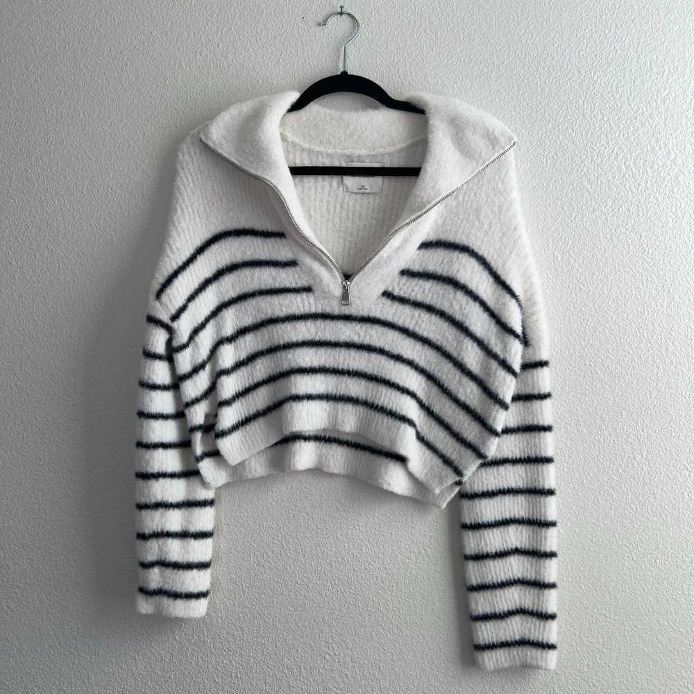 Abercrombie Soft AF Cropped Half Zip Sweater